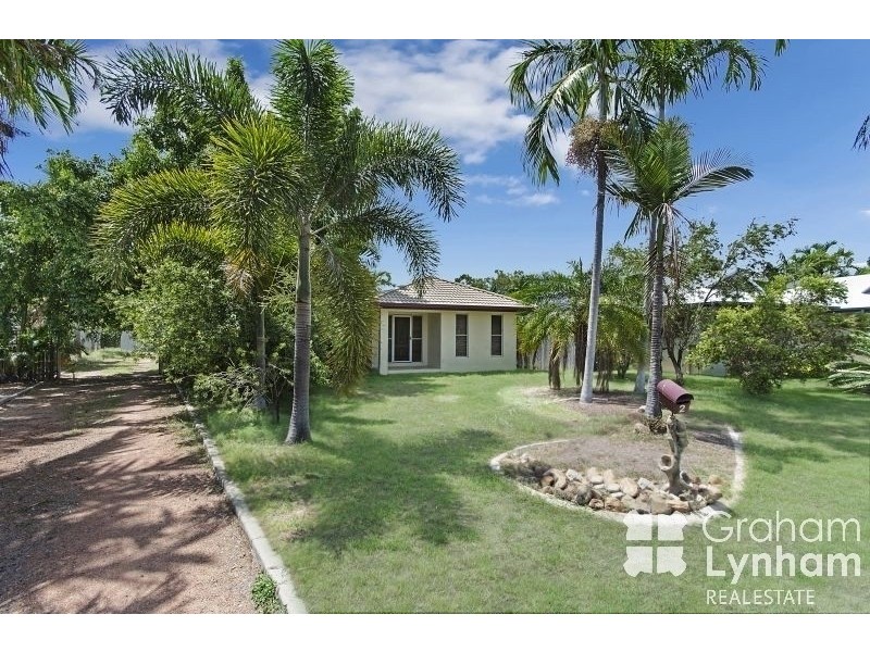 2 Hickory Court, Bushland Beach QLD 4818
