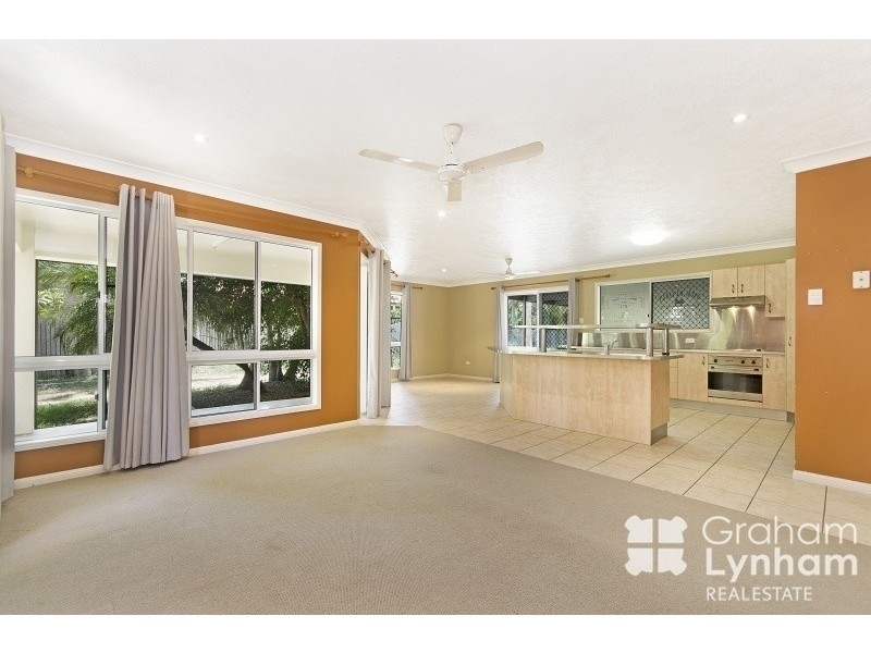 2 Hickory Court, Bushland Beach QLD 4818