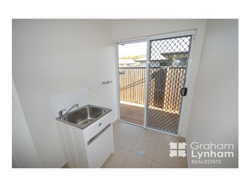 6 Channel Street, Bushland Beach QLD 4818