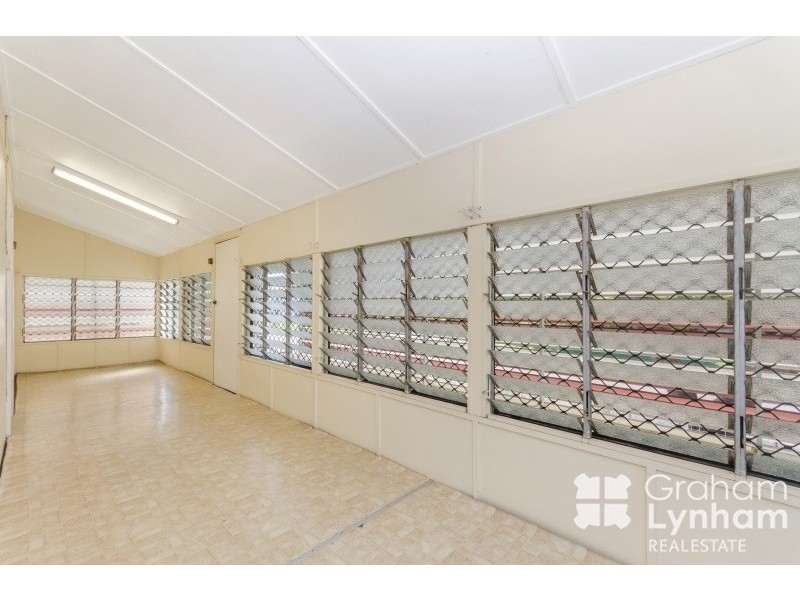 42 Tenth Avenue, Railway Estate QLD 4810