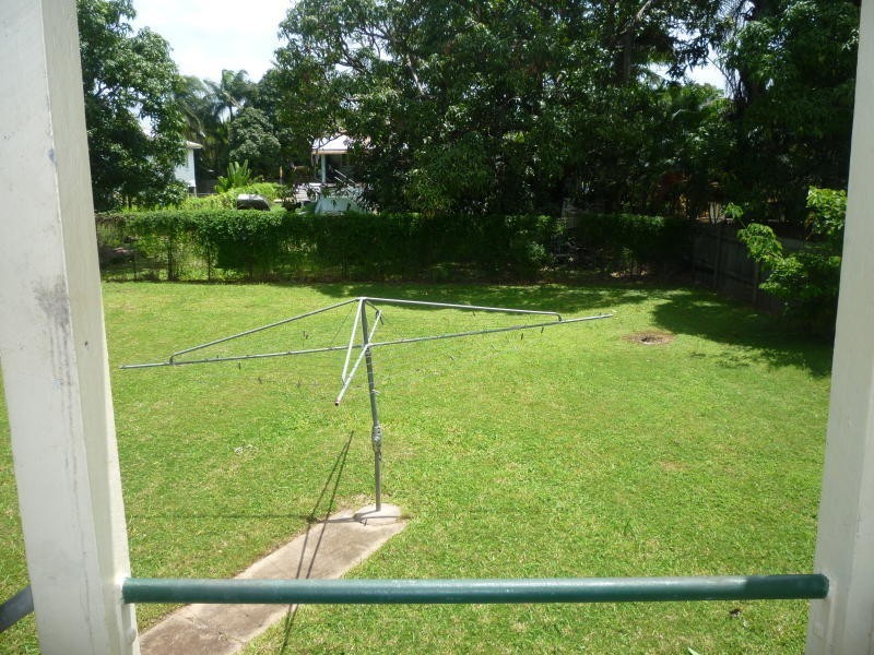 48 Hughes Street, Hermit Park QLD 4812