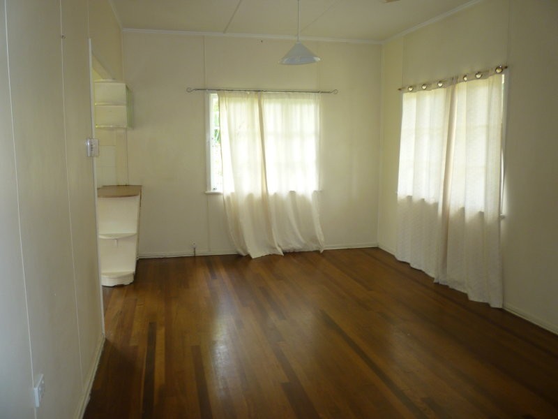 48 Hughes Street, Hermit Park QLD 4812