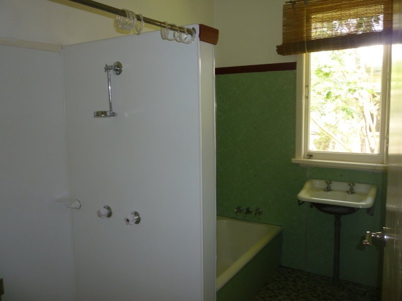 48 Hughes Street, Hermit Park QLD 4812