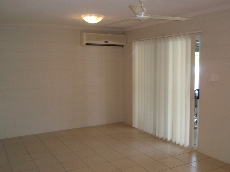 3/39 Armstrong, Hermit Park QLD 4812