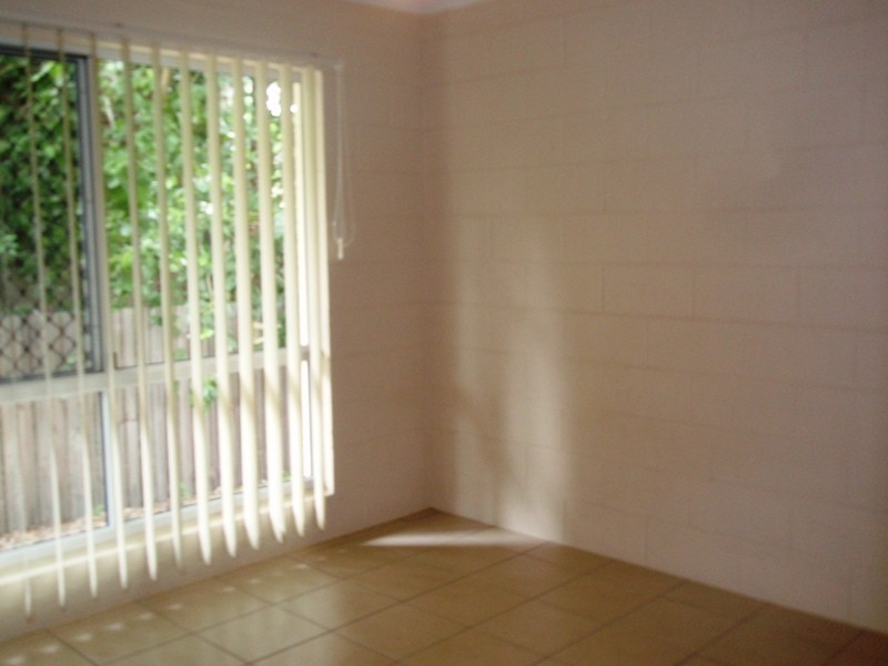 3/39 Armstrong, Hermit Park QLD 4812