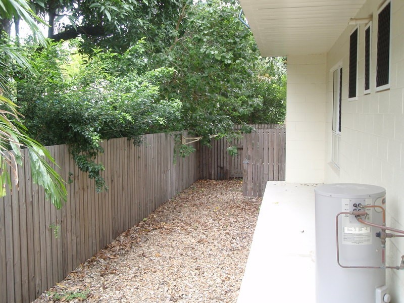 3/39 Armstrong, Hermit Park QLD 4812