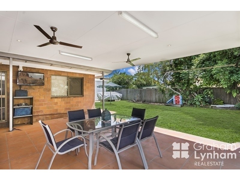 25 Emerald Street, Kirwan QLD 4817