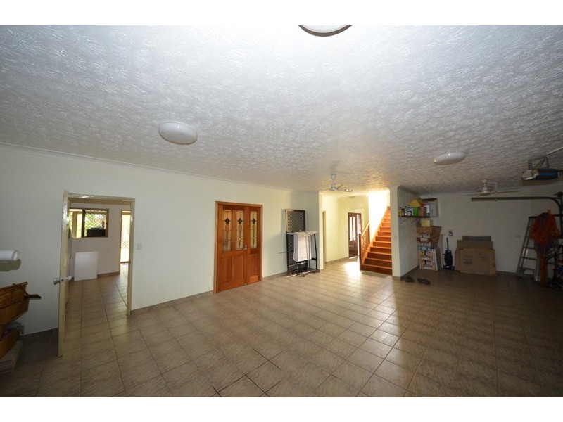 4  Woodlands Court, Castle Hill QLD 4810