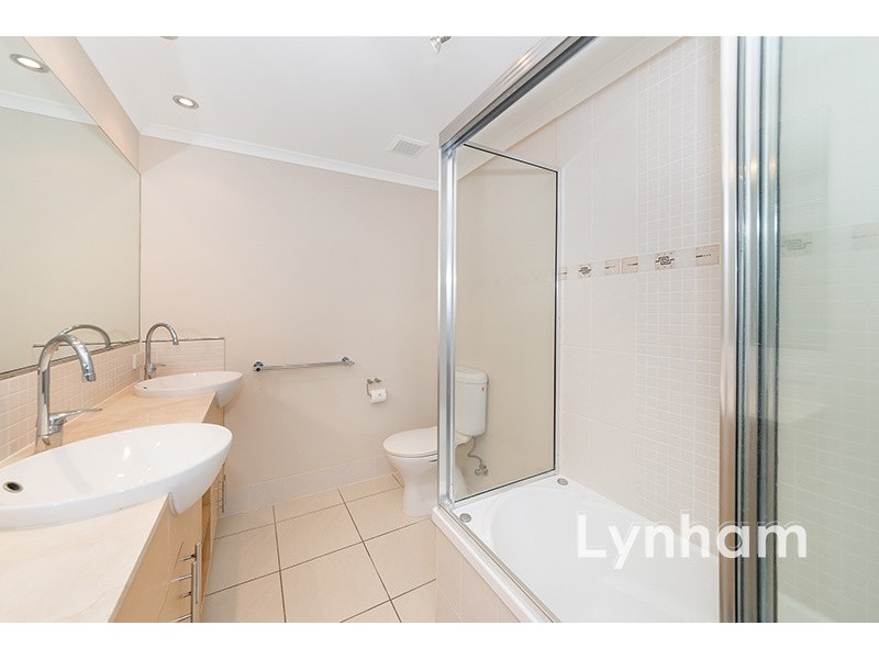 204/3 Melton Terrace, Townsville City QLD 4810