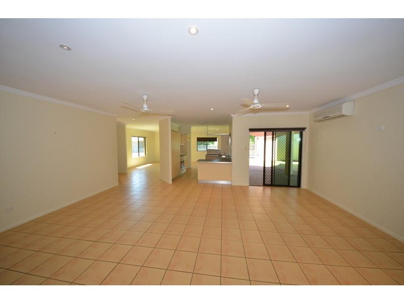 15 Sweetgum Place, Kirwan QLD 4817
