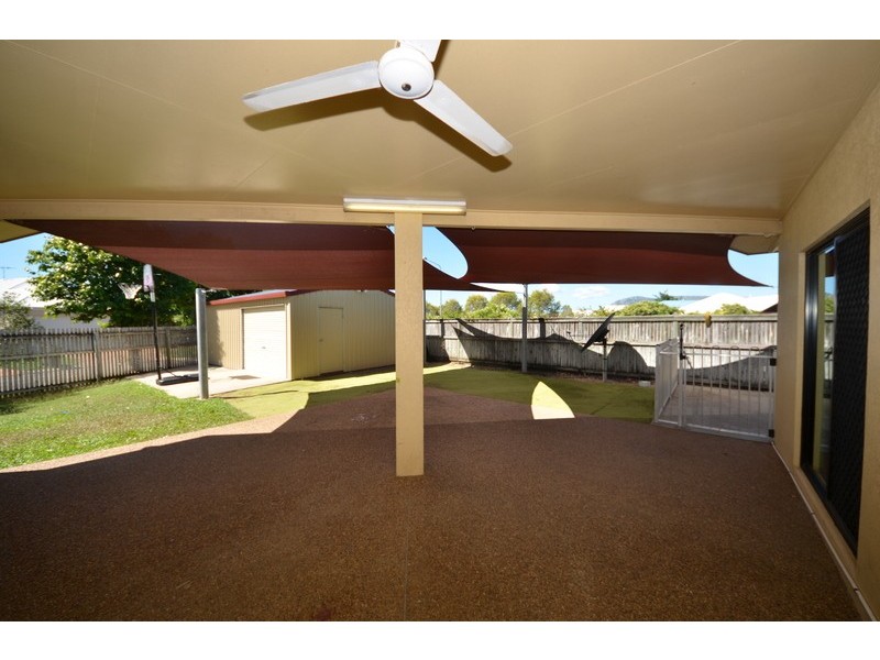 15 Sweetgum Place, Kirwan QLD 4817