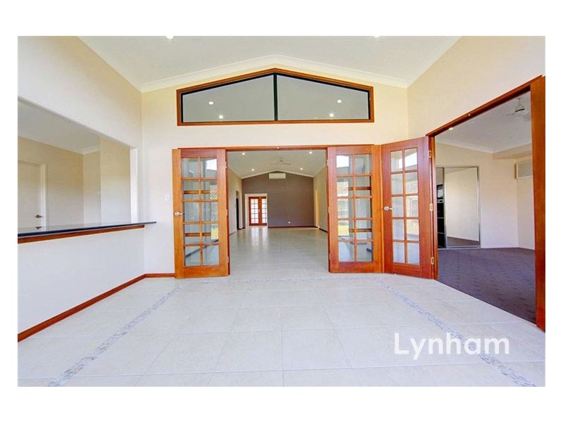 26 Ellsworth Drive, Mount Louisa QLD 4814