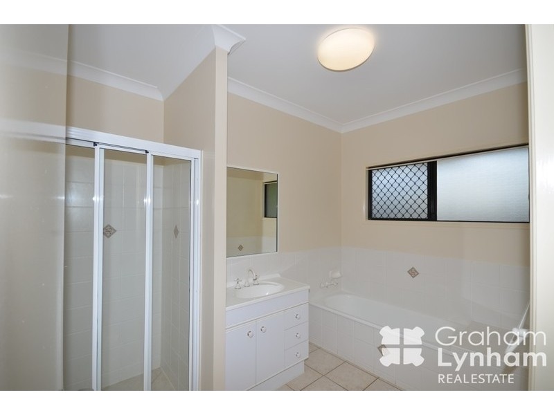 11 Woodlake Avenue, Kirwan QLD 4817