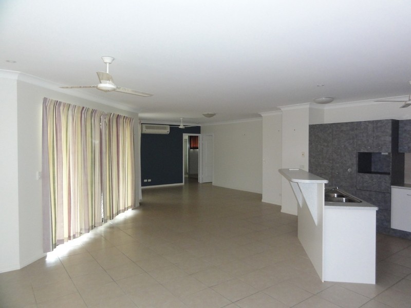 13  Fuji Court, Mount Louisa QLD 4814