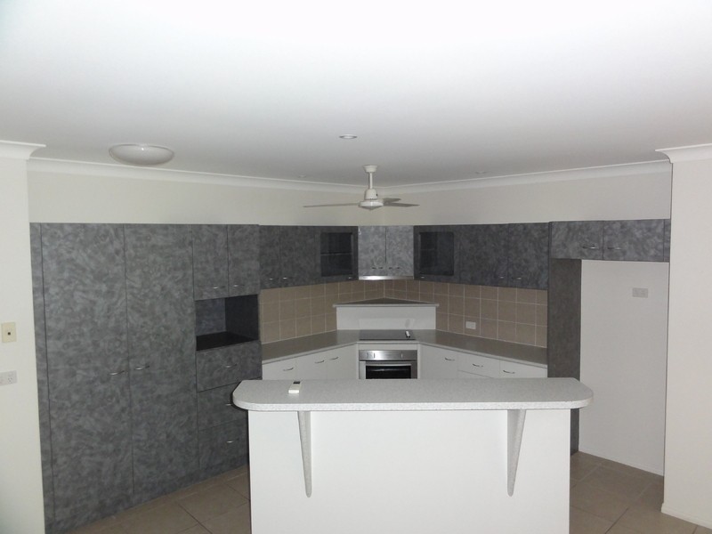 13  Fuji Court, Mount Louisa QLD 4814