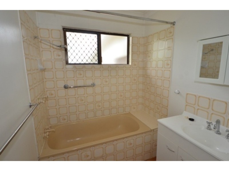 40 Champagne Crescent, Kelso QLD 4815