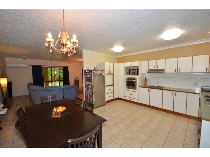 120 Toolakea Beach Road, Bluewater QLD 4818