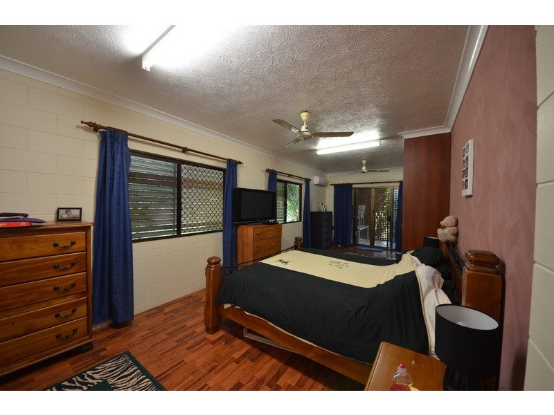 120 Toolakea Beach Road, Bluewater QLD 4818