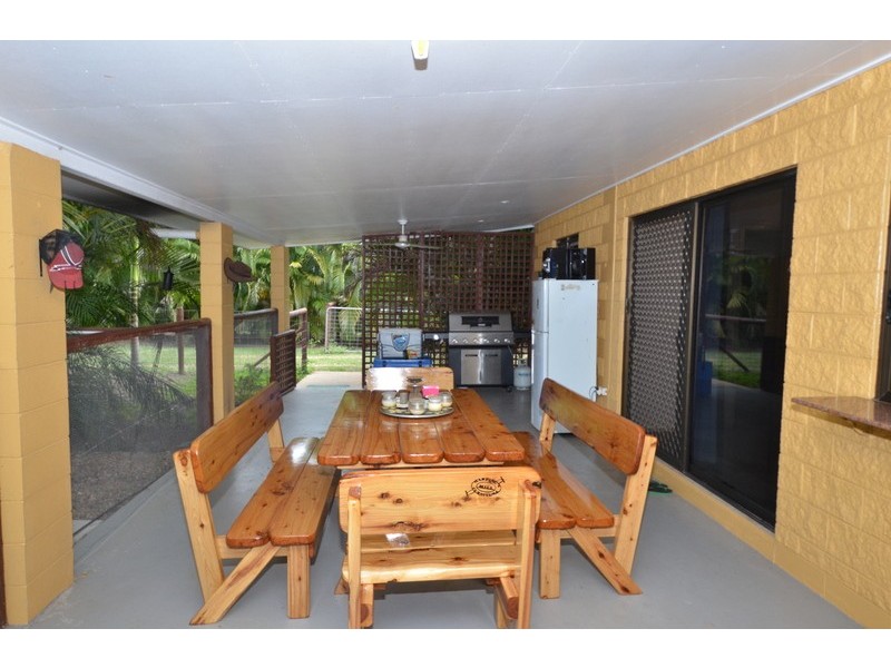120 Toolakea Beach Road, Bluewater QLD 4818
