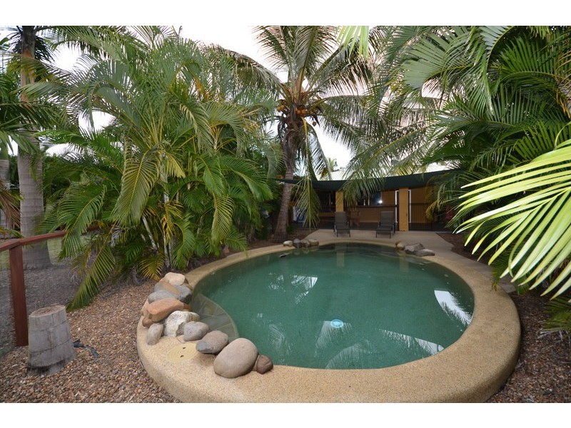 120 Toolakea Beach Road, Bluewater QLD 4818