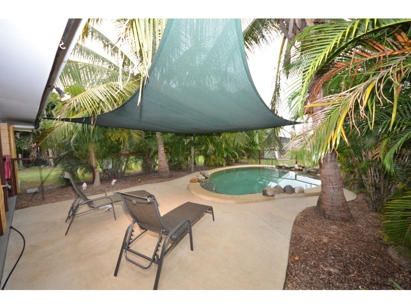 120 Toolakea Beach Road, Bluewater QLD 4818