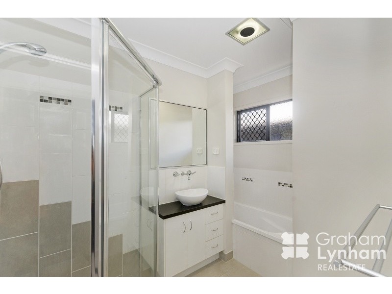 47 Beach Oak Crescent, Mount Low QLD 4818