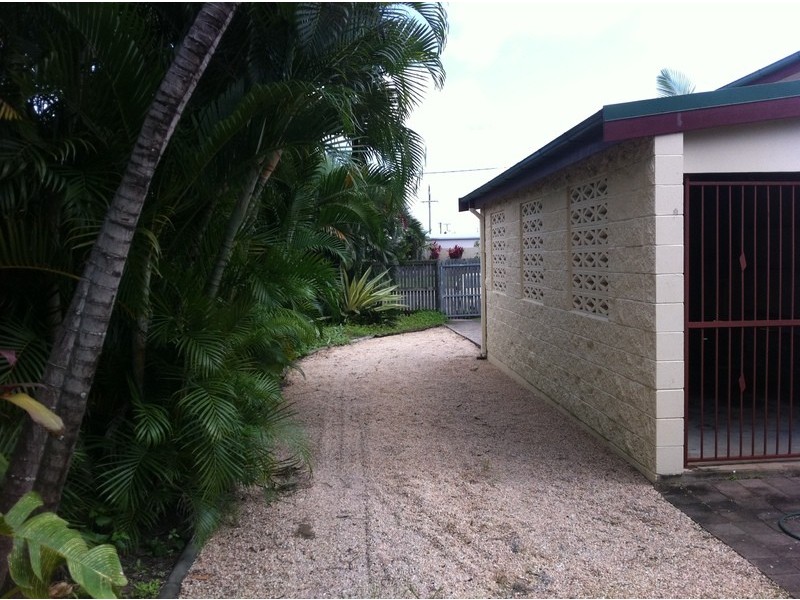 214 Bayswater Road, Currajong QLD 4812