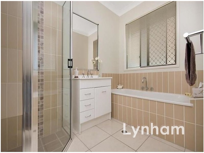 66 Seabrook Circuit, Bushland Beach QLD 4818