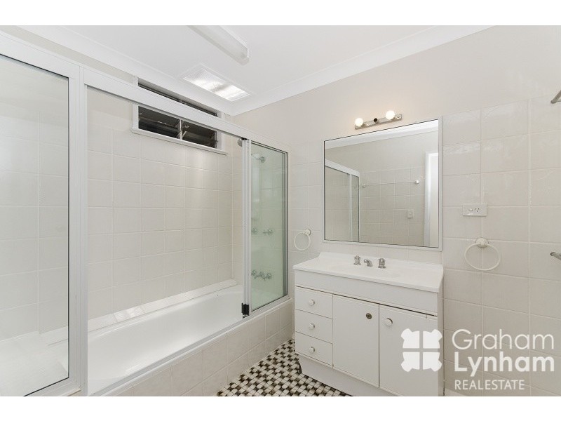 18 Finnerty Street, Heatley QLD 4814