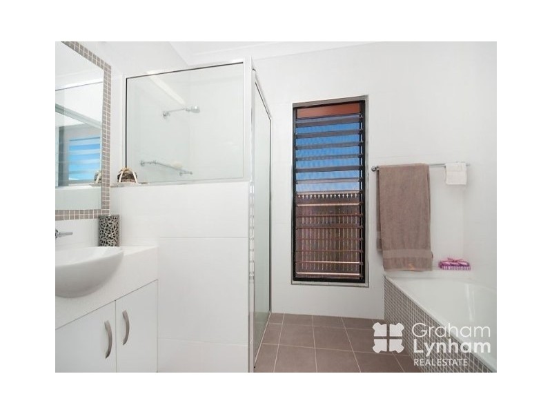 29 Armistice, Burdell QLD 4818