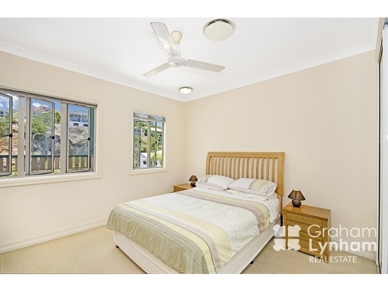 2/15 Cleveland Terrace, North Ward QLD 4810