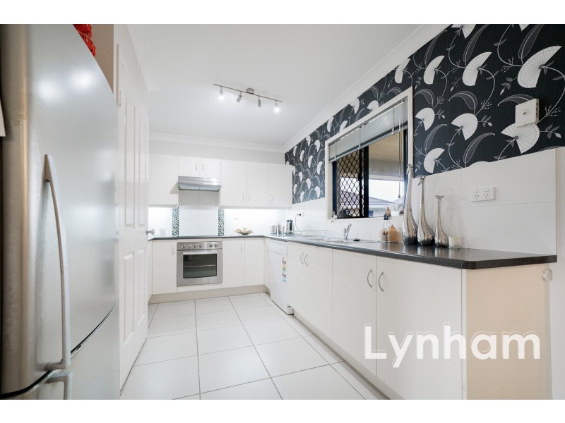 19 Fitzallan Street, Bushland Beach QLD 4818