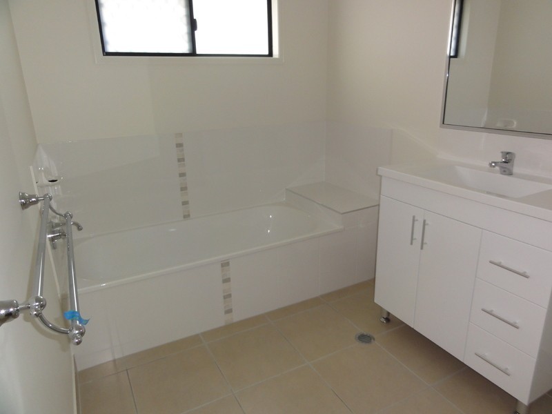 21 Chardonnay Drive, Condon QLD 4815