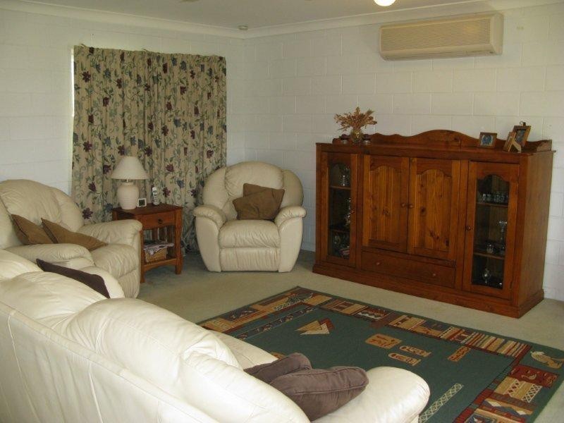 8 Faulkner Street, Burdell QLD 4818