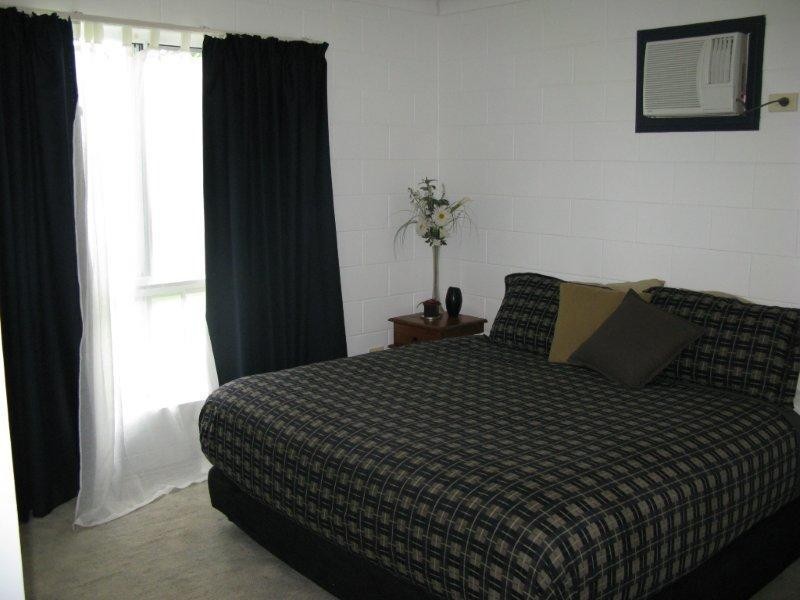 8 Faulkner Street, Burdell QLD 4818