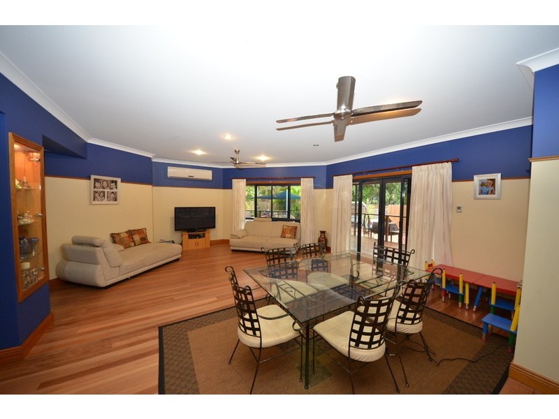 1 Marita Court, Bushland Beach QLD 4818