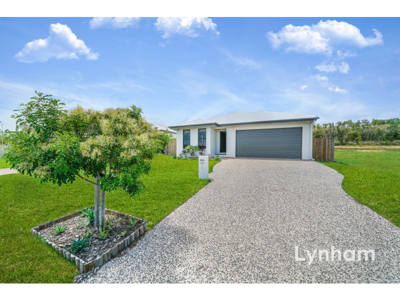 5 Gilling Court, Bushland Beach QLD 4818