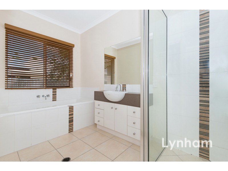 4 Yarra Crescent, Kelso QLD 4815