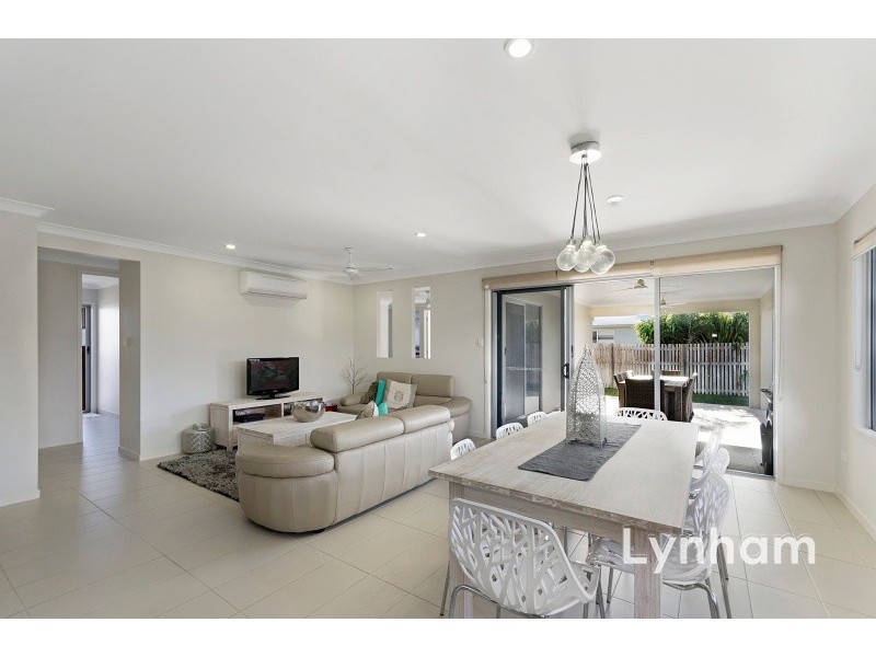 4 Apollonia Street, Burdell QLD 4818