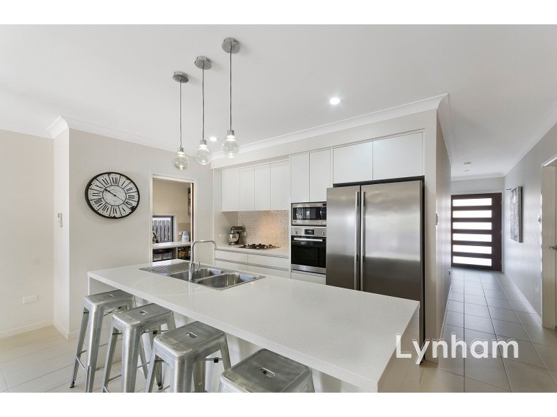 4 Apollonia Street, Burdell QLD 4818