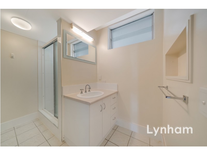 27/6 Hale Street, Townsville City QLD 4810