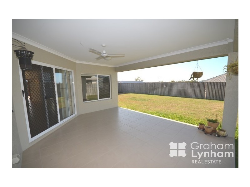 6 Channel Street, Bushland Beach QLD 4818