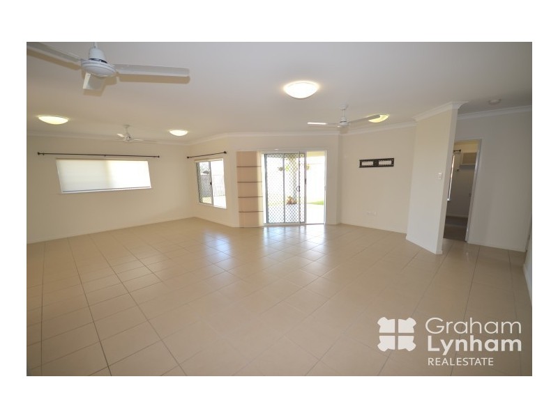 6 Channel Street, Bushland Beach QLD 4818