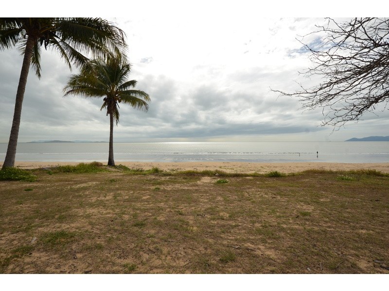 29 Cay Street, Saunders Beach QLD 4818