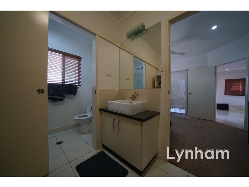 5 St Kilda Row, Douglas QLD 4814