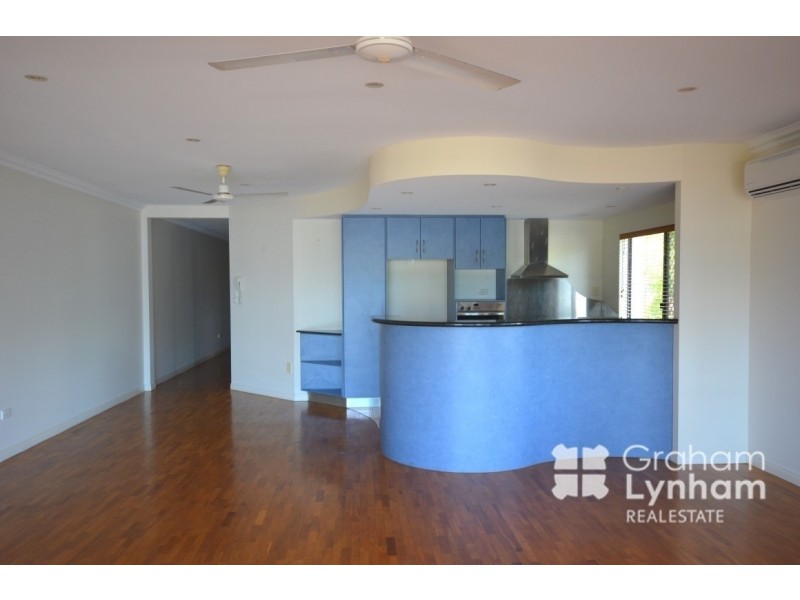 2/103 The Strand, North Ward QLD 4810