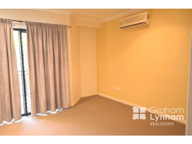 2/103 The Strand, North Ward QLD 4810