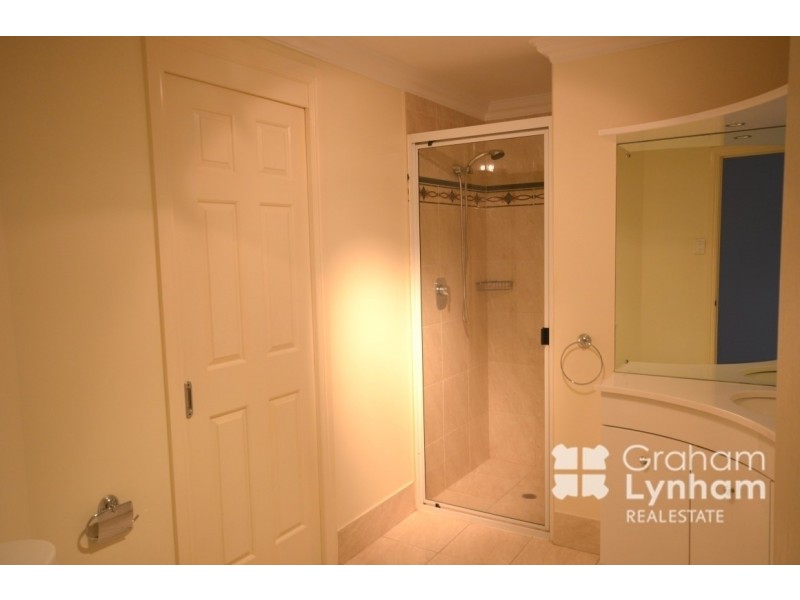 2/103 The Strand, North Ward QLD 4810