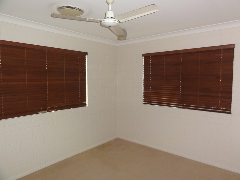 31 Lambert Street, Kirwan QLD 4817