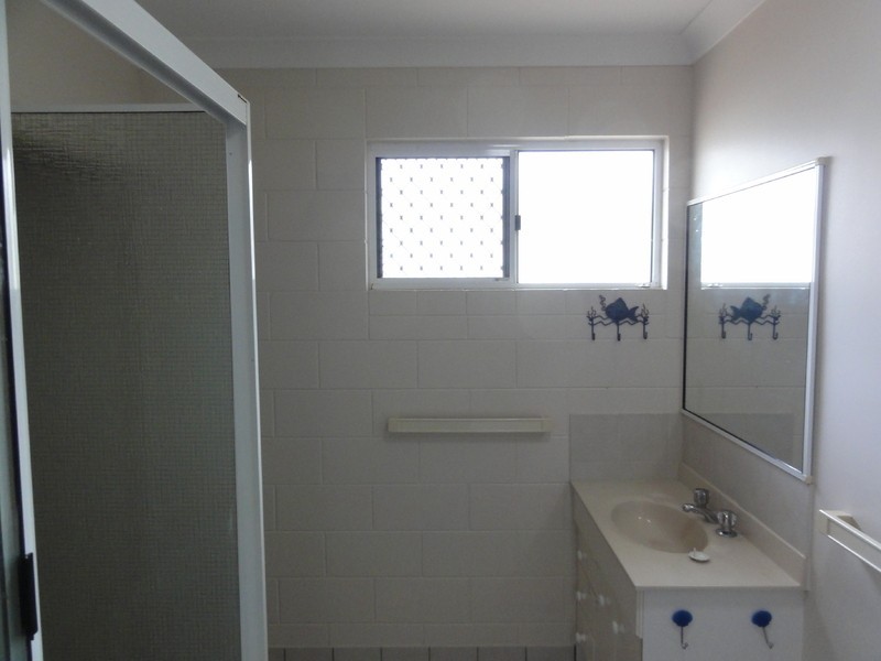 31 Lambert Street, Kirwan QLD 4817